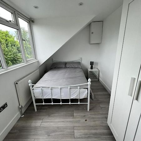 Lovely 2 Bedroom Flat With Roof Terrace In London Nw6 Exterior foto