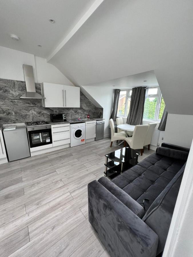 Lovely 2 Bedroom Flat With Roof Terrace In London Nw6 Exterior foto