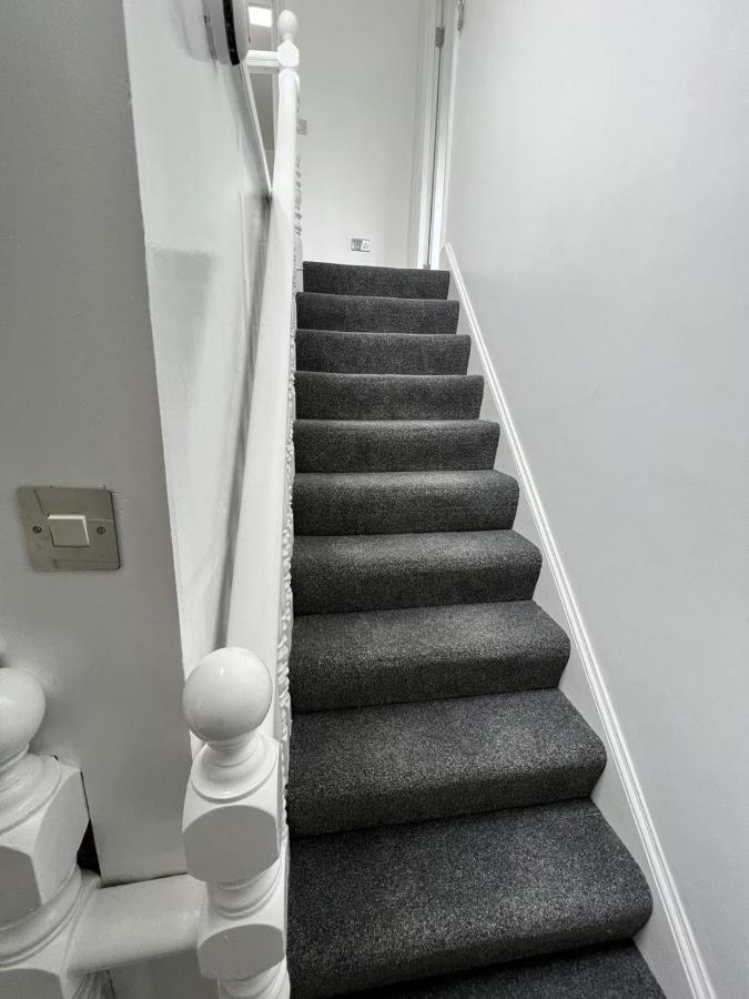 Lovely 2 Bedroom Flat With Roof Terrace In London Nw6 Exterior foto