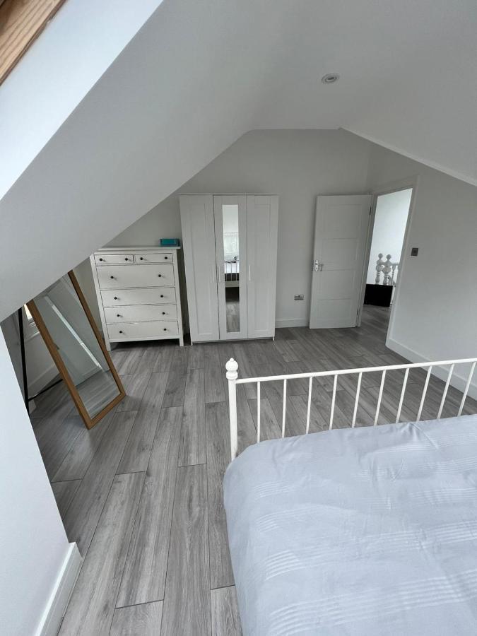 Lovely 2 Bedroom Flat With Roof Terrace In London Nw6 Exterior foto